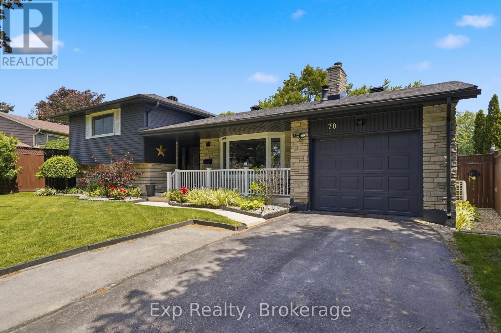 Residential in Quinte West (Trenton Ward) 3