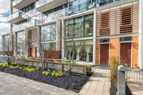 th115-39 Queens Quay E, Toronto, ON, M5E0A5 | Card Image