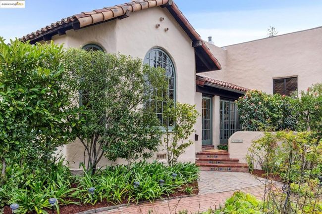 1386 Euclid Ave, House other with 4 bedrooms, 2 bathrooms and 1 parking in Berkeley CA | Image 4