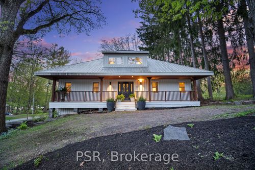 {{alt}} | Card Image