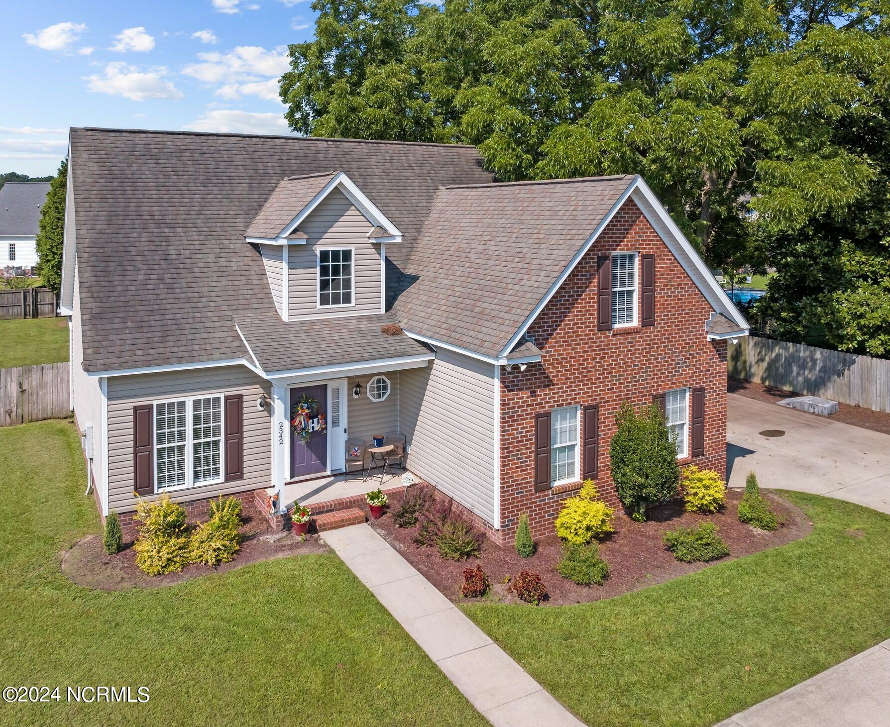 14th St, Greenville, NC 27858