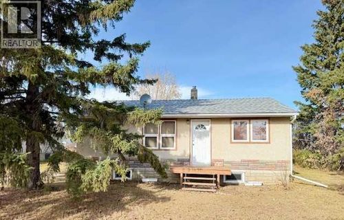 308 3 Street N, Marwayne, AB, T0B2X0 | Card Image