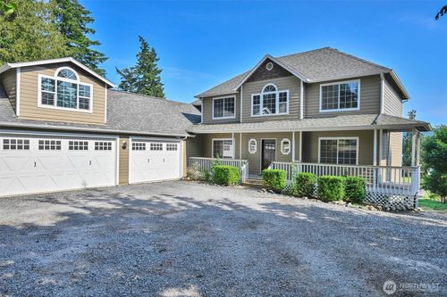 17325 Topaz Loop Se, Yelm, WA, 98597-9188 | Card Image