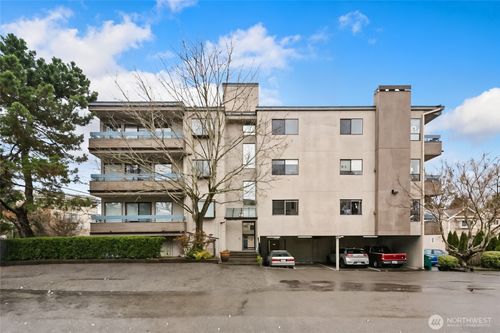 apt-202-12300 33rd Ave Ne, Seattle, WA, 98125-5663 | Card Image