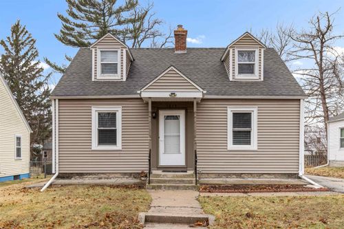 1615 Warren Rd, ROCKFORD, IL, 61108-6426 | Card Image