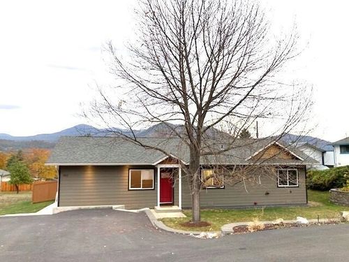 902 N West St, Chewelah, WA, 99109-9189 | Card Image