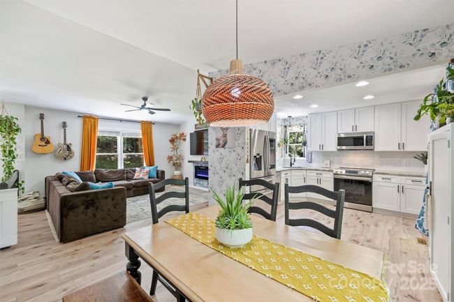 27037 Tidal Way, House other with 4 bedrooms, 2 bathrooms and null parking in Tega Cay SC | Image 11