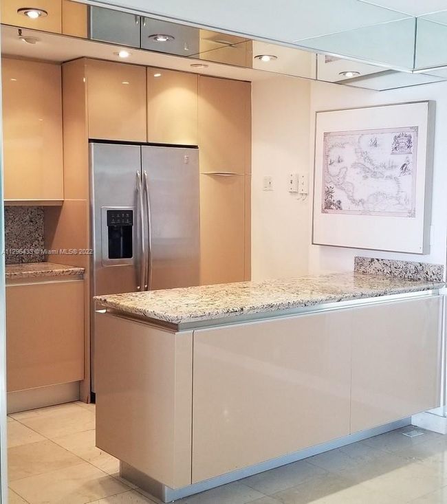 APT-1710 - 2000 Towerside Ter, Condo with 2 bedrooms, 2 bathrooms and null parking in Miami FL | Image 11