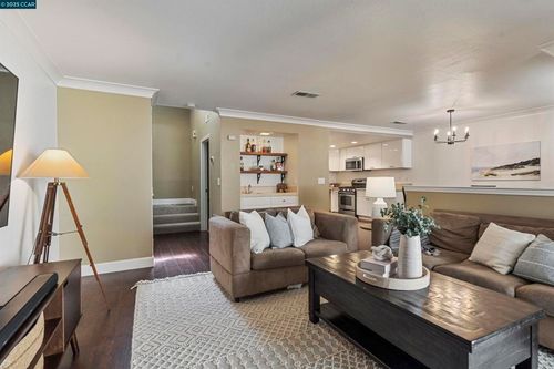 321 Via Cordova Ln, Martinez, CA, 94553-4058 | Card Image