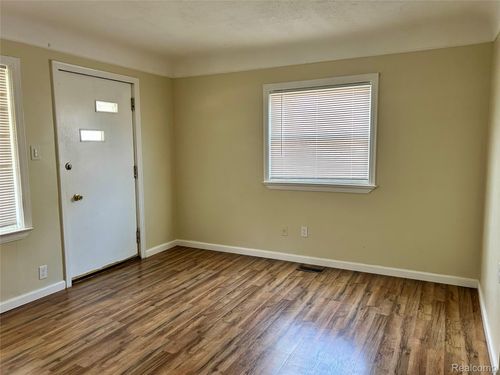 26466 Couzens Ave, Madison Heights, MI, 48071-3888 | Card Image