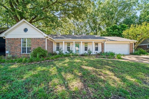 8095 Kerry Dr, Cordova, TN, 38018-8103 | Card Image