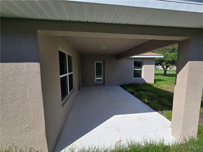 Covered Lanai | Image 17