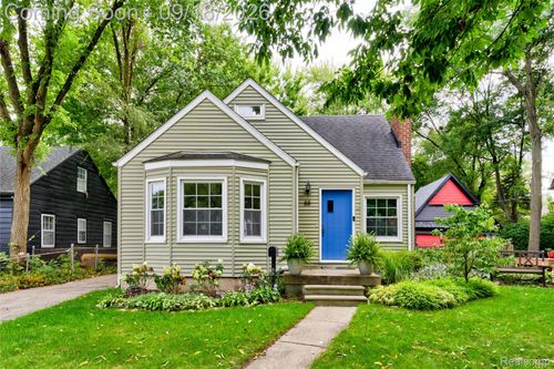 88 Amherst Rd, Pleasant Ridge, MI, 48069-1206 | Card Image