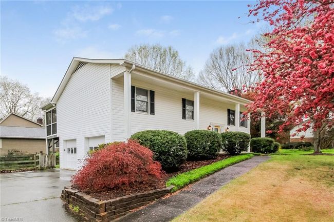 300 Scottsdale Ln, House other with 3 bedrooms, 3 bathrooms and null parking in Clemmons NC | Image 4