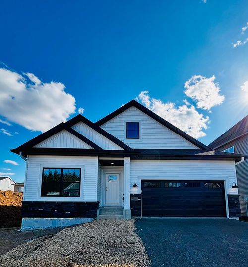 7809 Austin Path, Inver Grove Heights, MN, 55077-1533 | Card Image