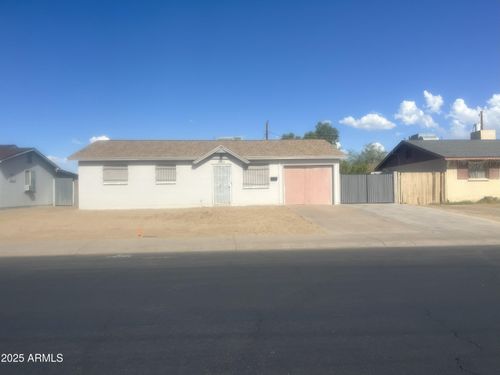 3823 N 81st Ave, Phoenix, AZ, 85033-3401 | Card Image