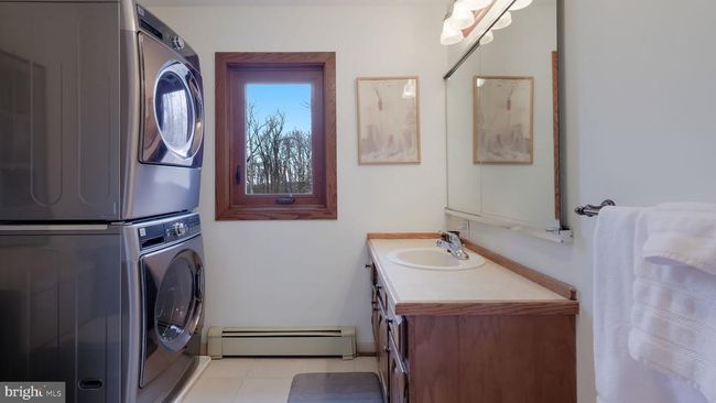 35 Declaration Dr, House other with 4 bedrooms, 3 bathrooms and null parking in NEWTOWN PA | Image 25