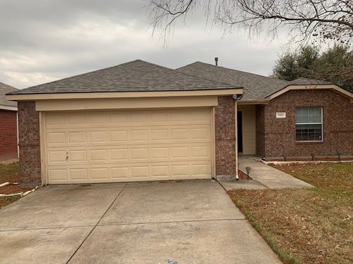 1100 Alexandria Dr, Forney, TX, 75126-6461 | Card Image