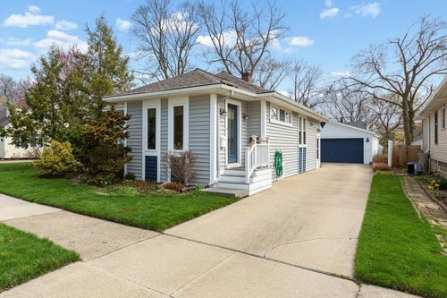 2521 Thayer Dr, Saint Joseph, MI, 49085-2029 | Card Image