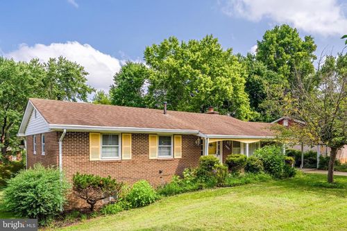 6204 Armor Dr, CLINTON, MD, 20735-3412 | Card Image