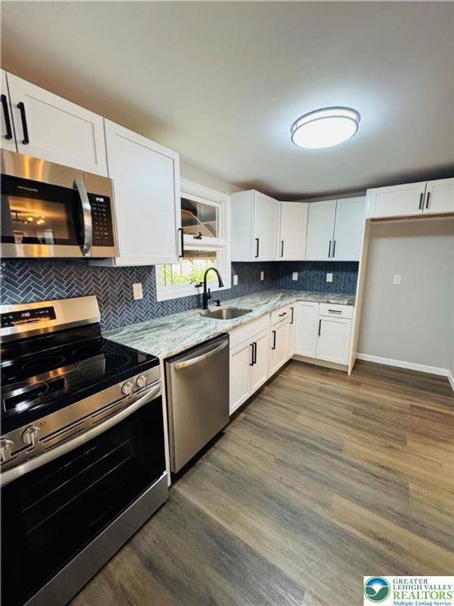 332 W Patterson St, House other with 3 bedrooms, 1 bathrooms and null parking in Lansford PA | Image 13