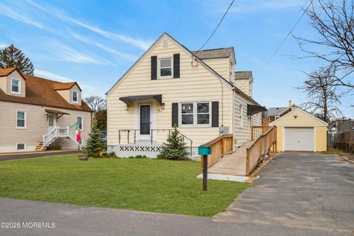 21 Johnson Ter, Hazlet Township, NJ, 07734-3016 | Card Image