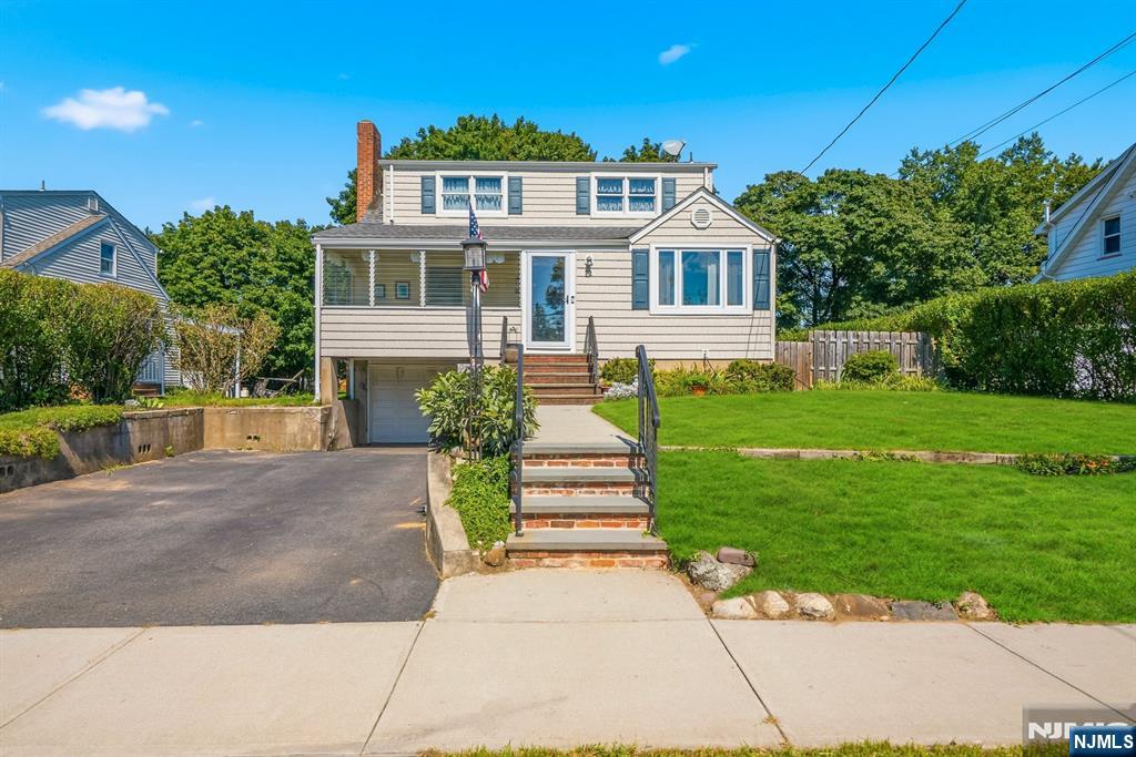 Residential in Pompton Lakes