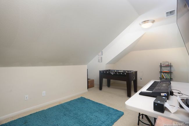 8803 Shuteye Peak, House other with 4 bedrooms, 2 bathrooms and null parking in Helotes TX | Image 20