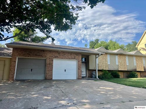 11516 Arbor Street, Omaha, NE, 68144 | Card Image