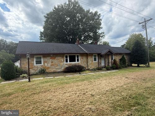 5865 Websters Way, MANASSAS, VA, 20112-3493 | Card Image