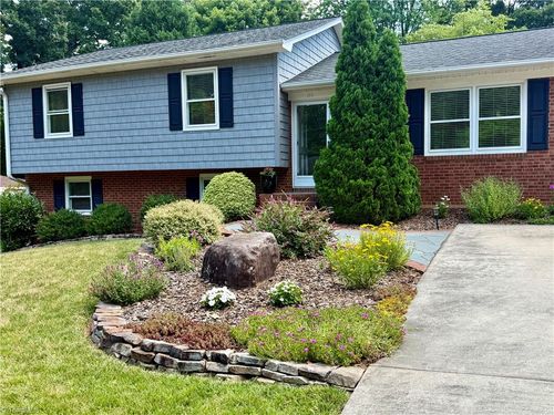 111 Ridgewood Drive, Lexington, NC, 27292 | Card Image