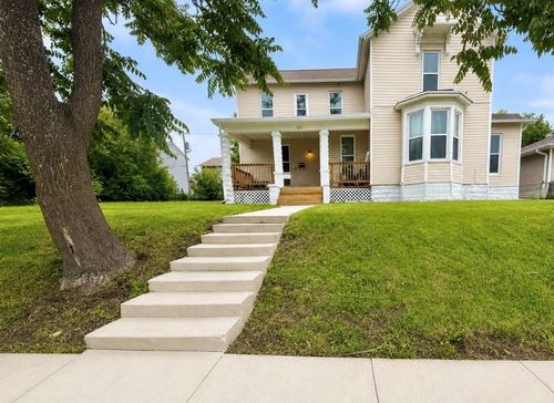 325 3rd St, Maryville, MO, 64468-1706 | Card Image