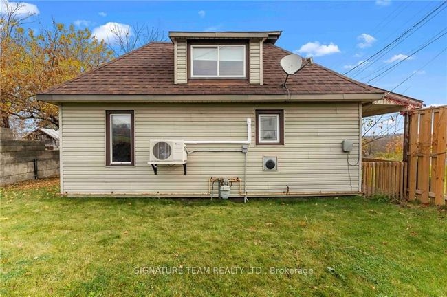 8 Main St, House other with 2 bedrooms, 1 bathrooms and 2 parking in Cobden ON | Image 6