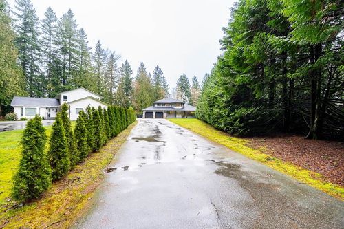 5946 242 St, Langley, BC, V2Z1J8 | Card Image