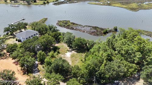 6209 Point Porteaux Road, Ocean Springs, MS, 39564 | Card Image