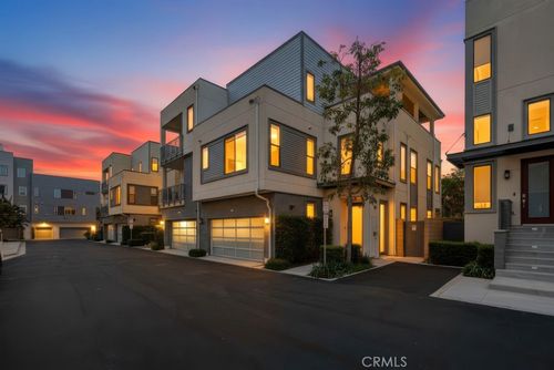 141 Tribeca, Irvine, CA, 92612-0178 | Card Image