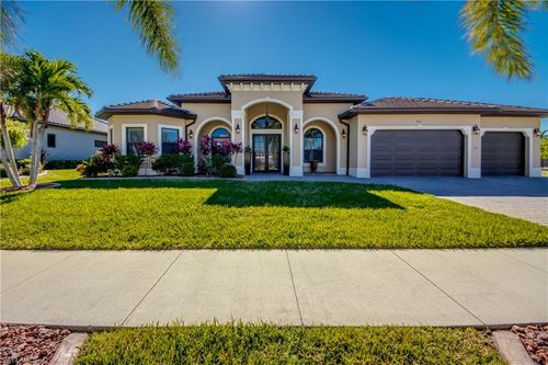 912 Palmetto Pointe Cir, CAPE CORAL, FL, 33991-3609 | Card Image