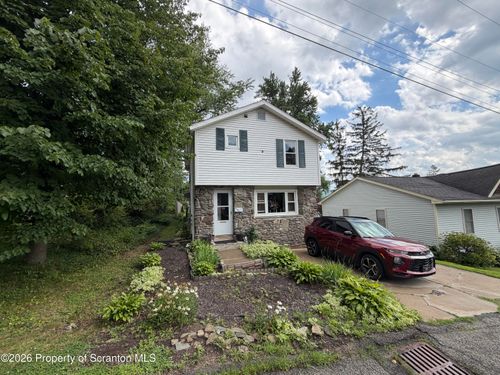 109 Armstrong Ave, Clarks Green, PA, 18411-1617 | Card Image