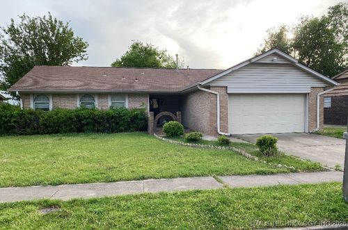 2710 S 101st East Ave, Tulsa, OK, 74129-7204 | Card Image