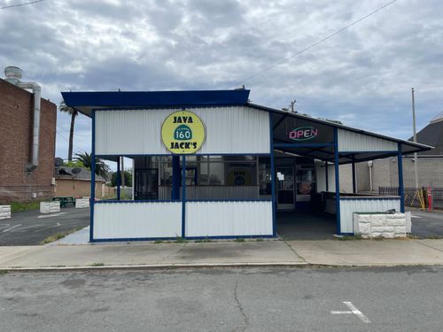 208 2nd St, Isleton, CA, 95641-7003 | Card Image