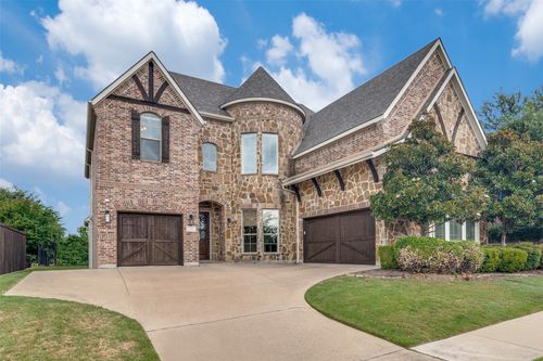 794 Featherstone Dr, Rockwall, TX, 75087-7147 | Card Image