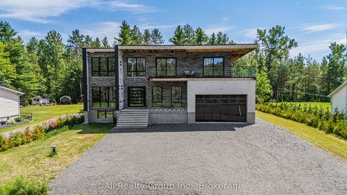 1136 Vinette Rd, Clarence Creek, ON, K0A1N0 | Card Image