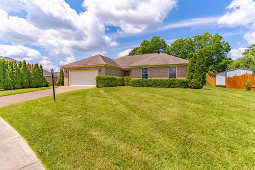11820 Breckenridge Dr, Evansville, IN, 47725-8025 | Card Image