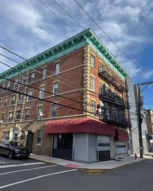 5902 Madison St, West New York, NJ, 07093-1353 | Card Image