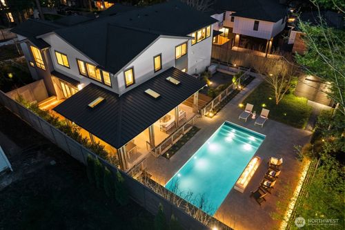 10833 104th Ave Ne, Kirkland, WA, 98033-4425 | Card Image