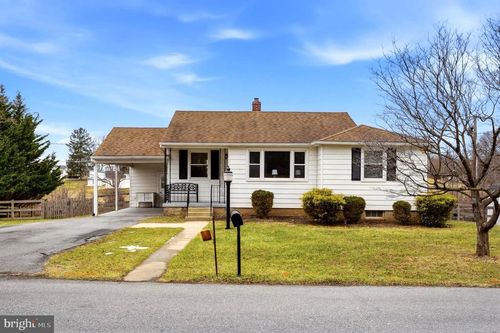 6304 W Hemlock Dr, Sykesville, MD, 21784-6534 | Card Image