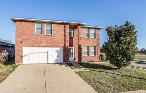 3860 Thoroughbred Trl, Fort Worth, TX, 76123-2570 | Card Image