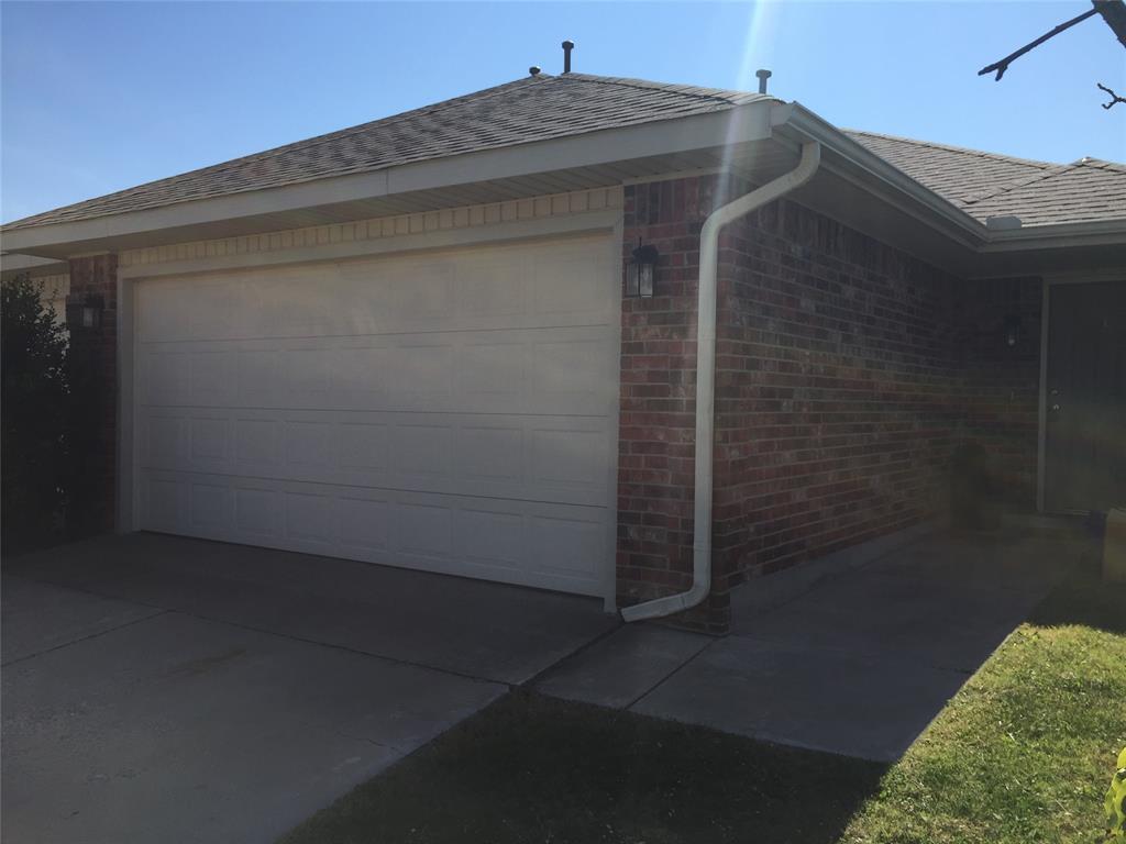 77th St, Oklahoma City, OK 73135