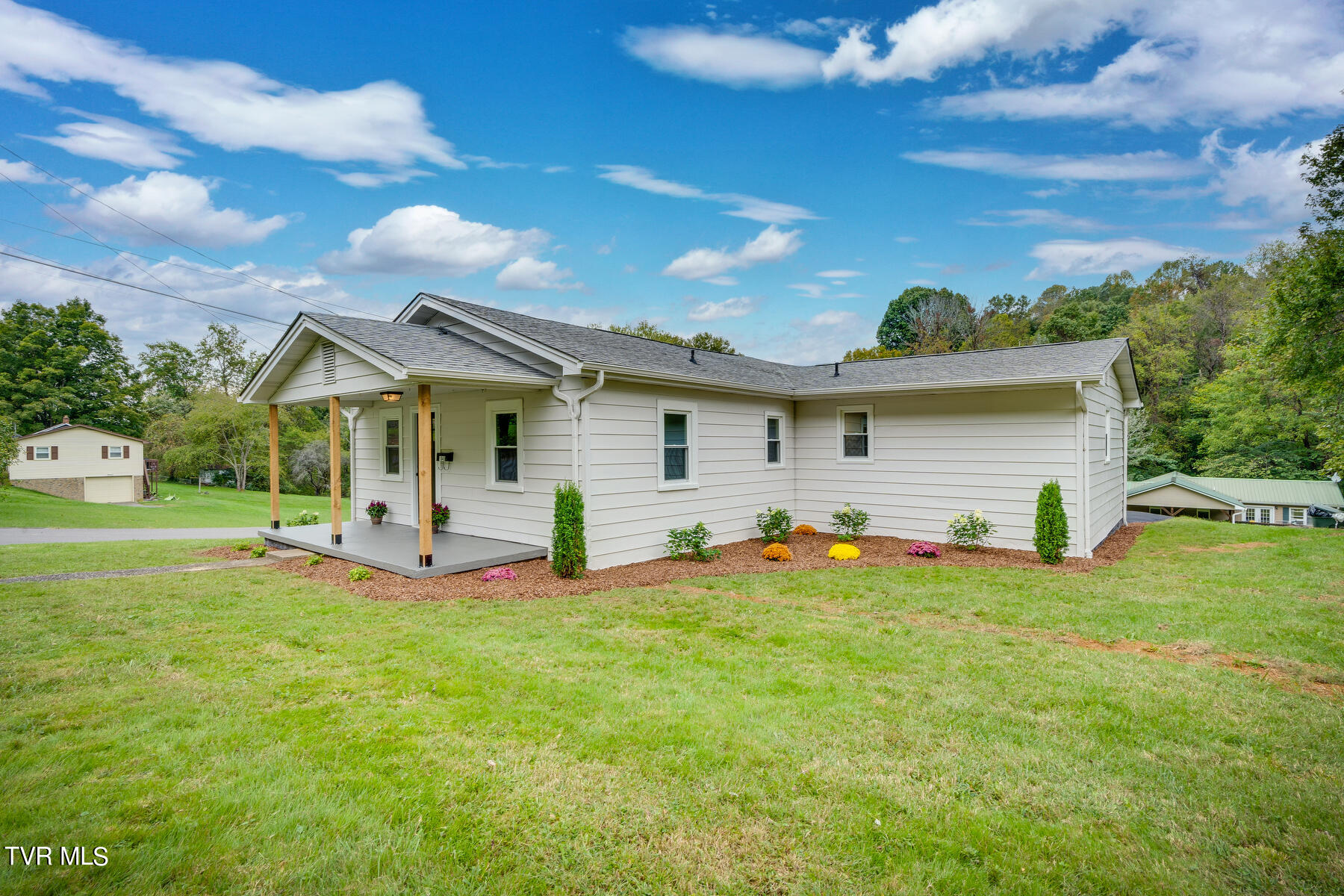 Central Ave, Elizabethton, TN 37643
