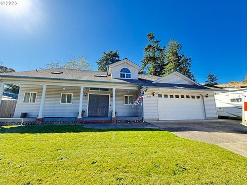 2222 Ash St, North Bend, OR, 97459-2120 | Card Image